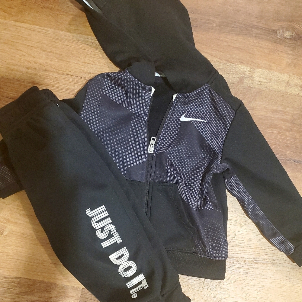 Toddler jogger outfit